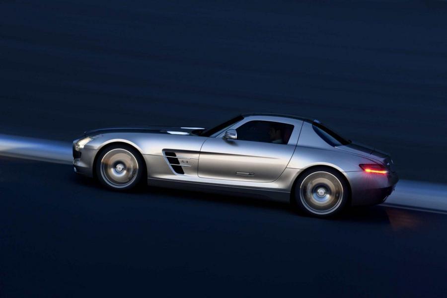  Mercedes-Benz SLS AMG 2010 года  (фото 341 из 526)